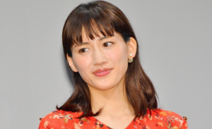 岡田准一が綾瀬はるかに見とれるが視聴者は大きな顎に悲鳴 確かに美人ではあるんだけど